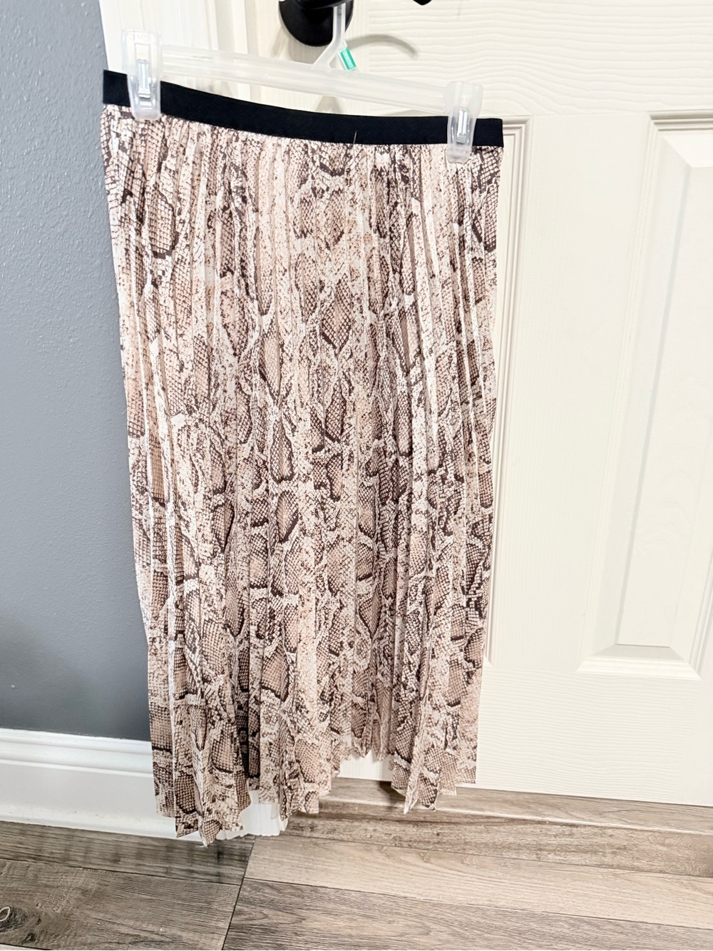 THML Snake-Print Pleated Midi Skirt in Beige and Black